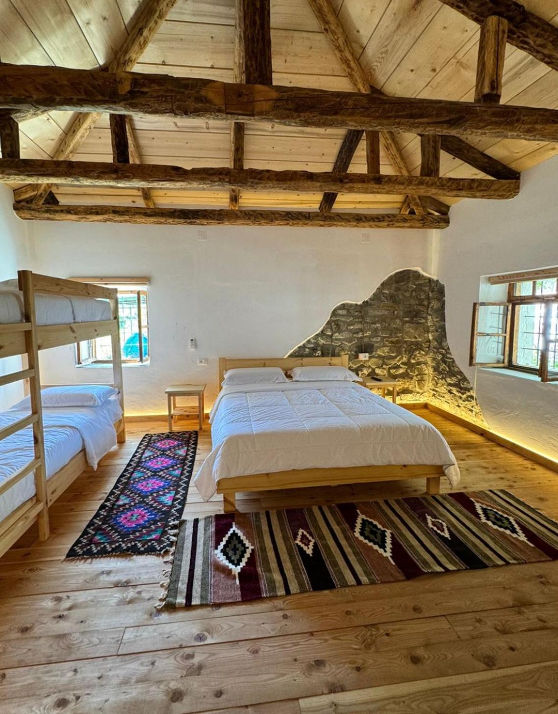 Guesthouse Vitoria - Mrizi I Zanave Fishte Extérieur photo