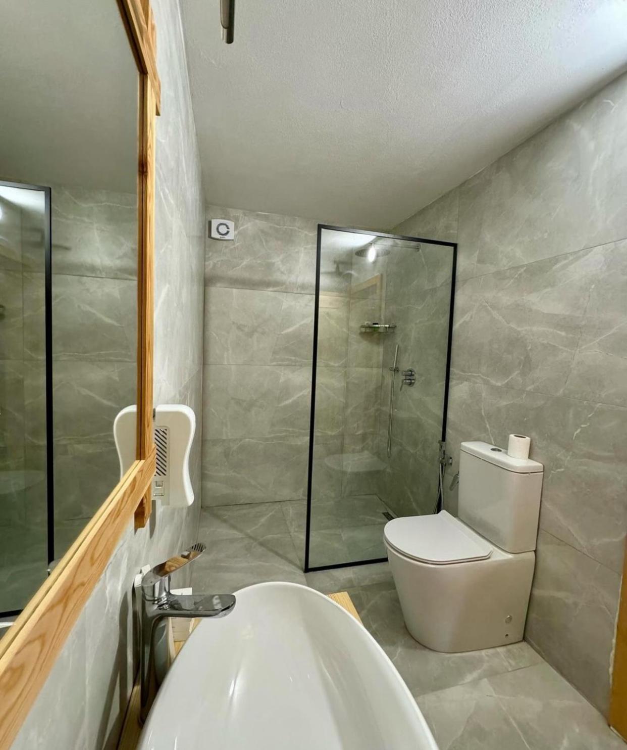 Guesthouse Vitoria - Mrizi I Zanave Fishte Extérieur photo